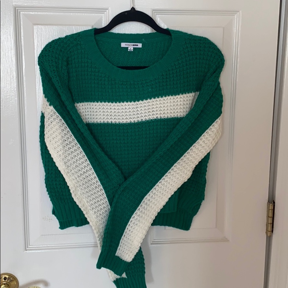 Green crop nova sweater